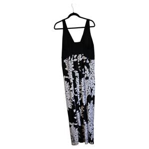 Heart Soul Dress – Size 3X – Black with Bold White Floral